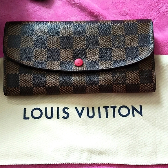 Louis Vuitton wallet - Picture 1 of 11